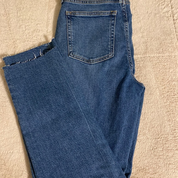 Universal Thread Women's Mid-Rise 80's Slim Fit Jeans - Picture 5 of 9